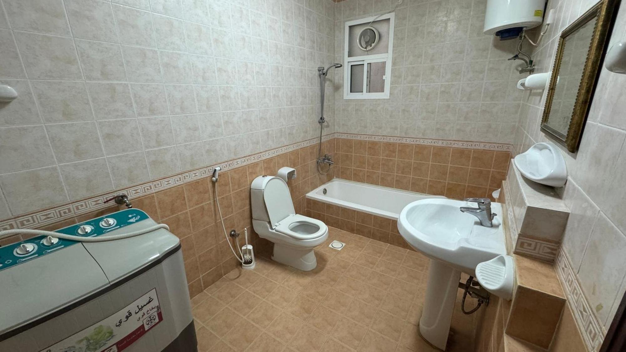 جنائن للعقارات Ganaen Gs1 Hotel apartamentowy Salalah